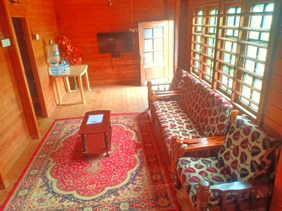Вилла Joy Eco Woodhouse - 5 Bhk House (Adults Only) Утакаманд Экстерьер фото